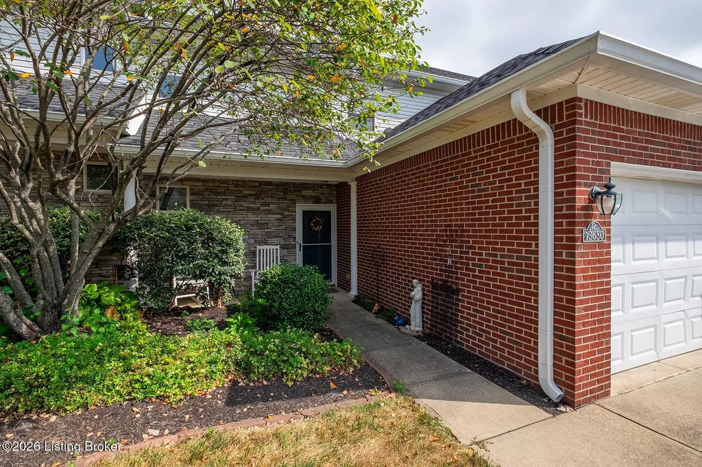 13650 Pinnacle Gardens Cir, Louisville