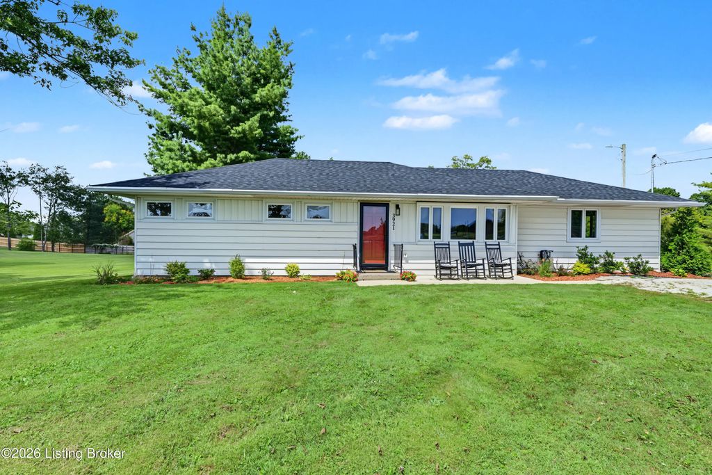3921 W Highway 22, Crestwood