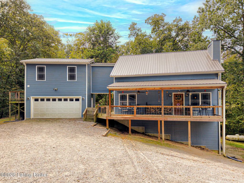 375 Smith Ln, Bedford