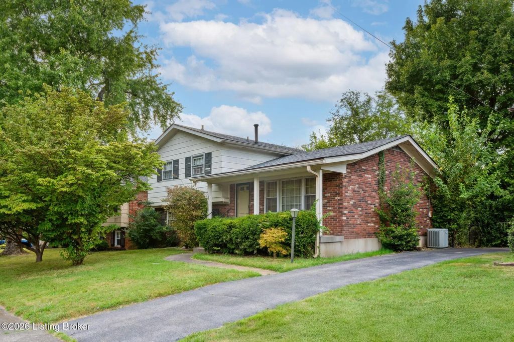 3329 Frontier Trail, Louisville