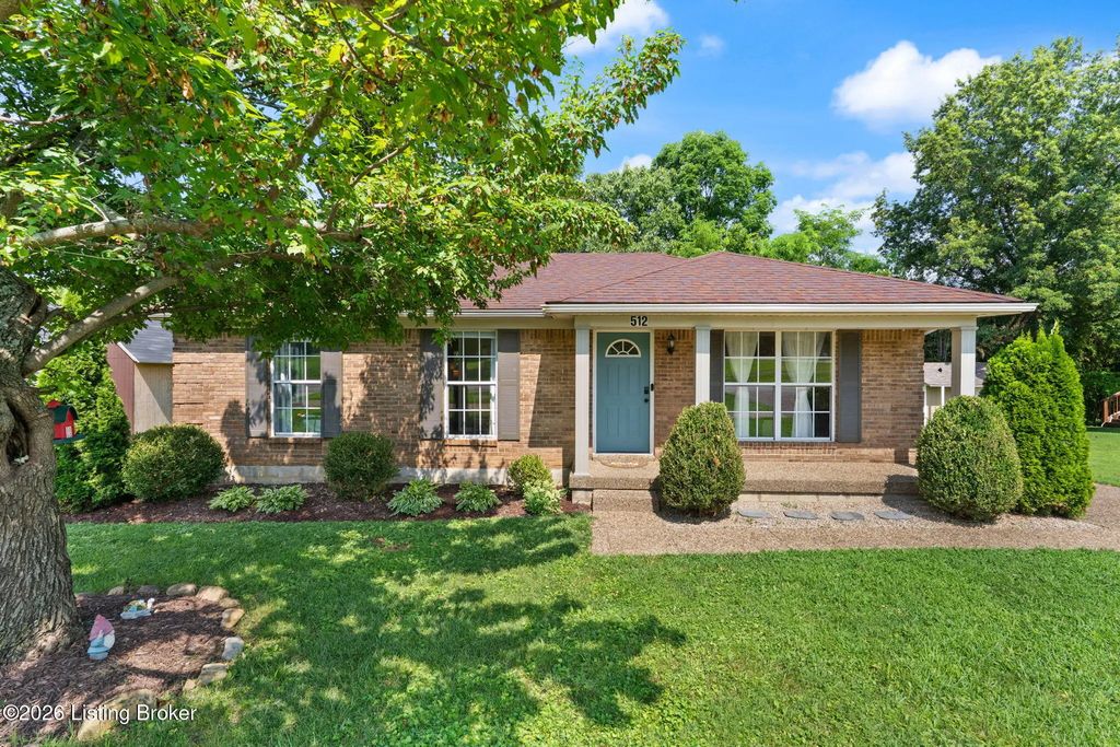512 Maplecrest Dr, La Grange