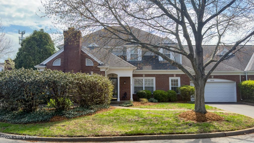 5943 Ashwood Bluff Dr, Louisville