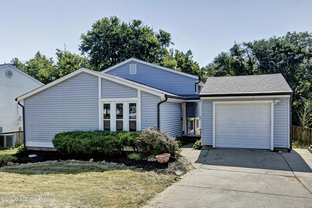 9310 Plumwood Pl, Crestwood