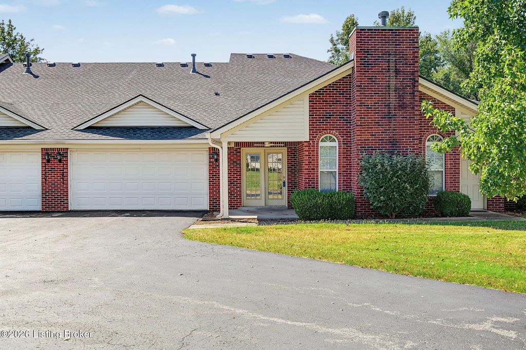 11303 Ridge Lake Dr, Louisville