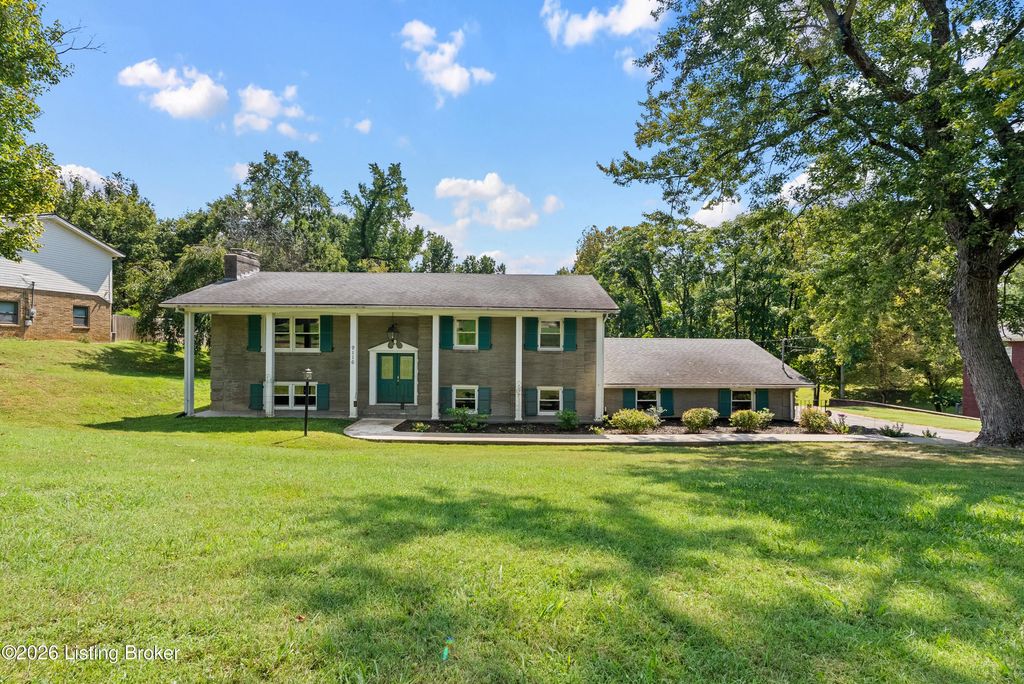 9116 Hi View Ln, Louisville