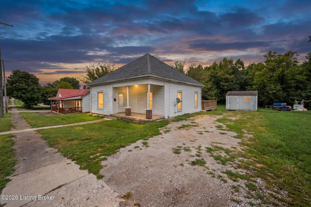 247 Elm St, Eminence
