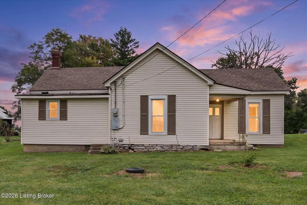 20 Old Highway 22, Pleasureville