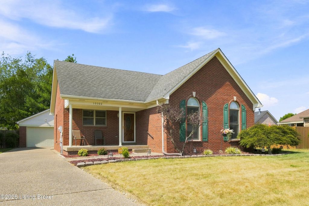 10102 Lanson Ct, Louisville
