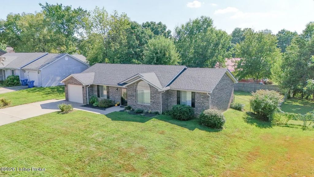 1113 Tara Way, Lawrenceburg