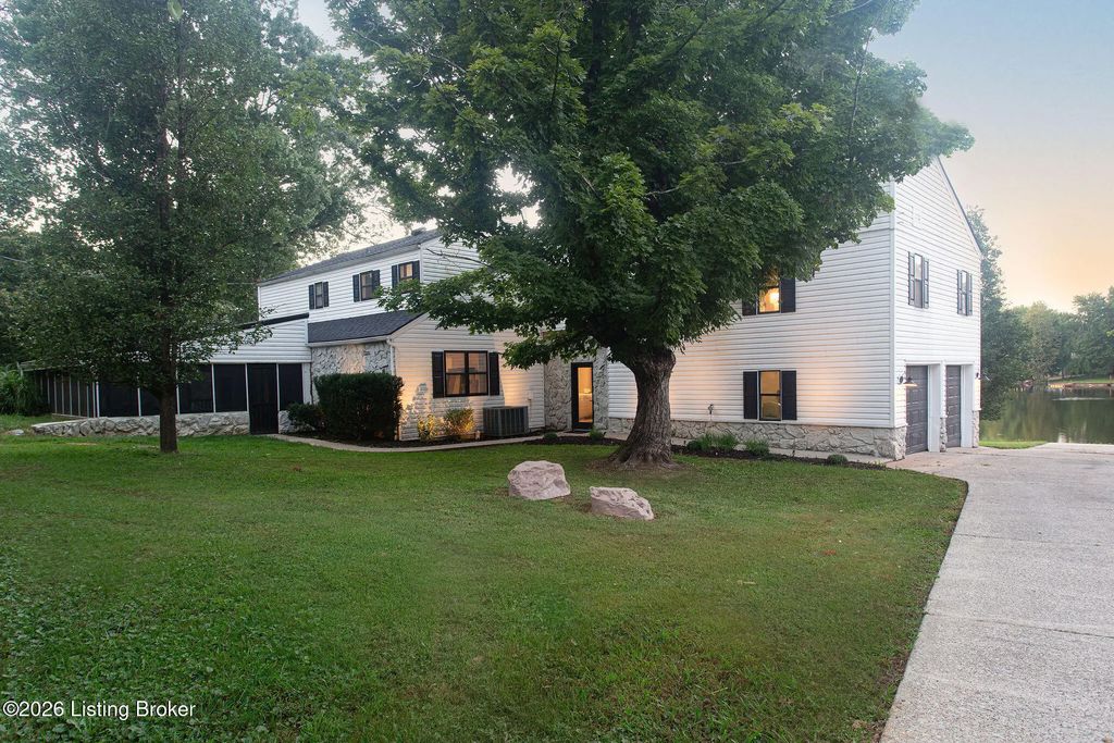 1909 Haven Ln, La Grange