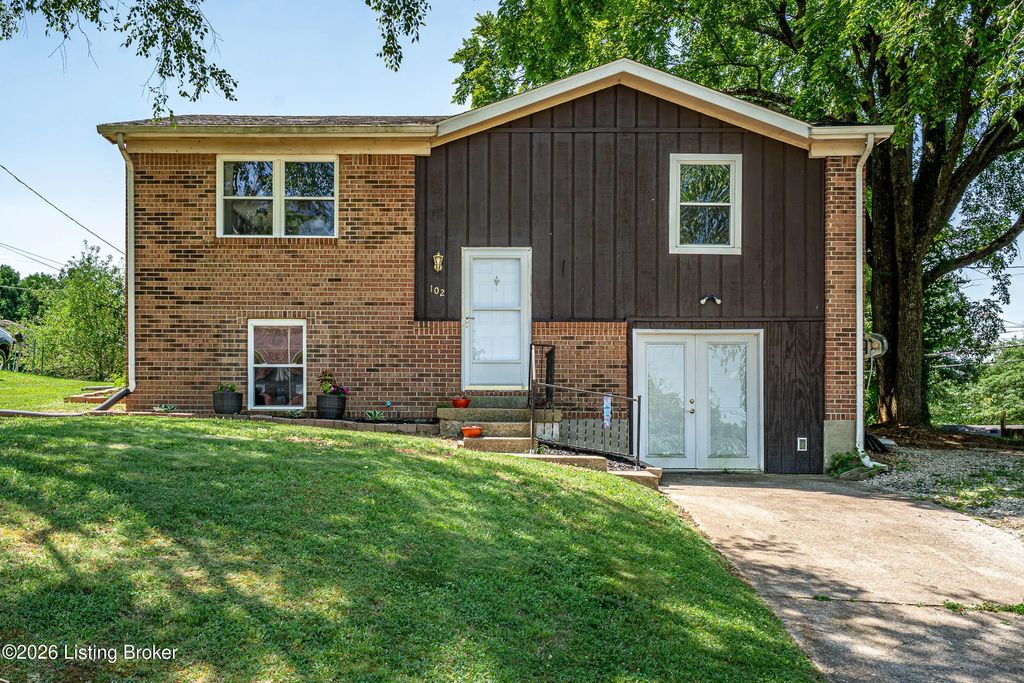 102 Dixon Ave, Elizabethtown