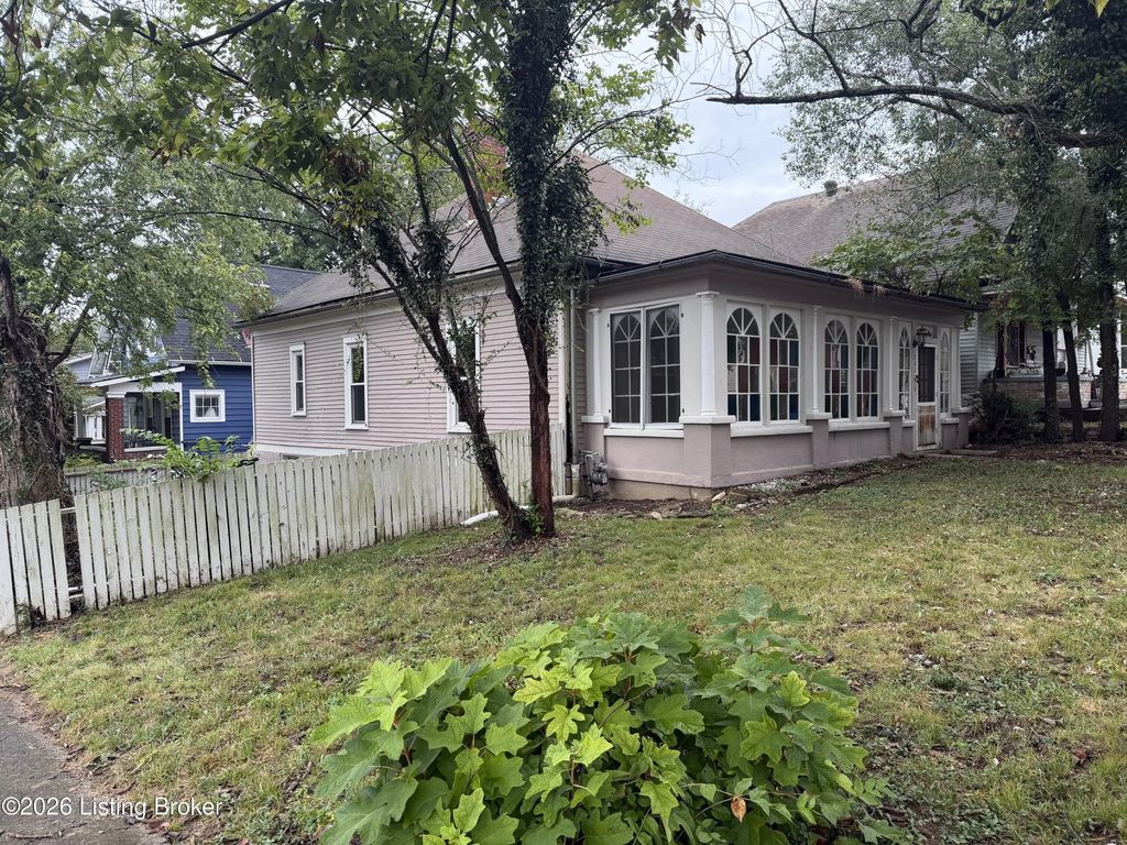 202 E Todd St, Frankfort