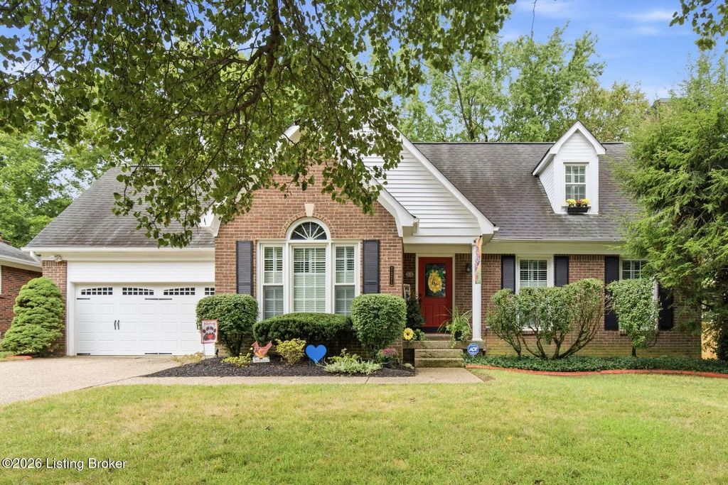 3521 Westwood Farms Dr, Louisville