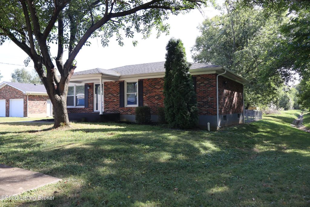 2616 Accasia Dr, Louisville