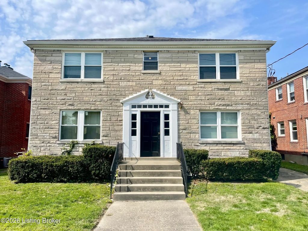 210 Breckenridge Ln 2, Louisville