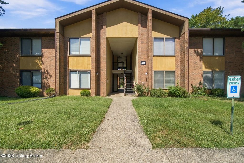 7090 Wildwood Cir 37, Louisville