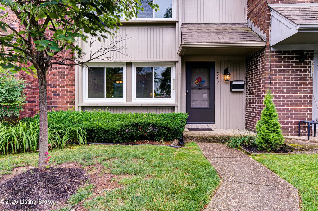 2969 Six Mile Ln, Louisville