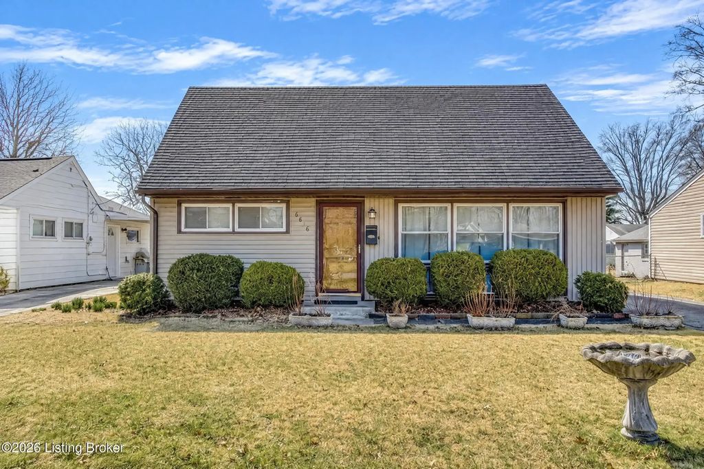 4816 Redwing Way, Louisville