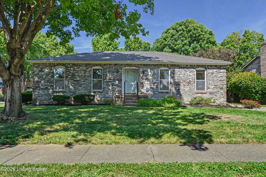 8911 Acushnet Rd, Louisville