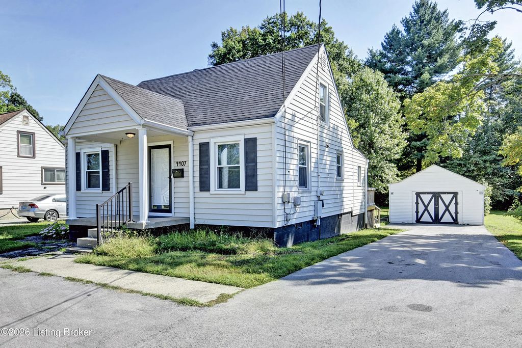 4407 Savage Dr, Louisville