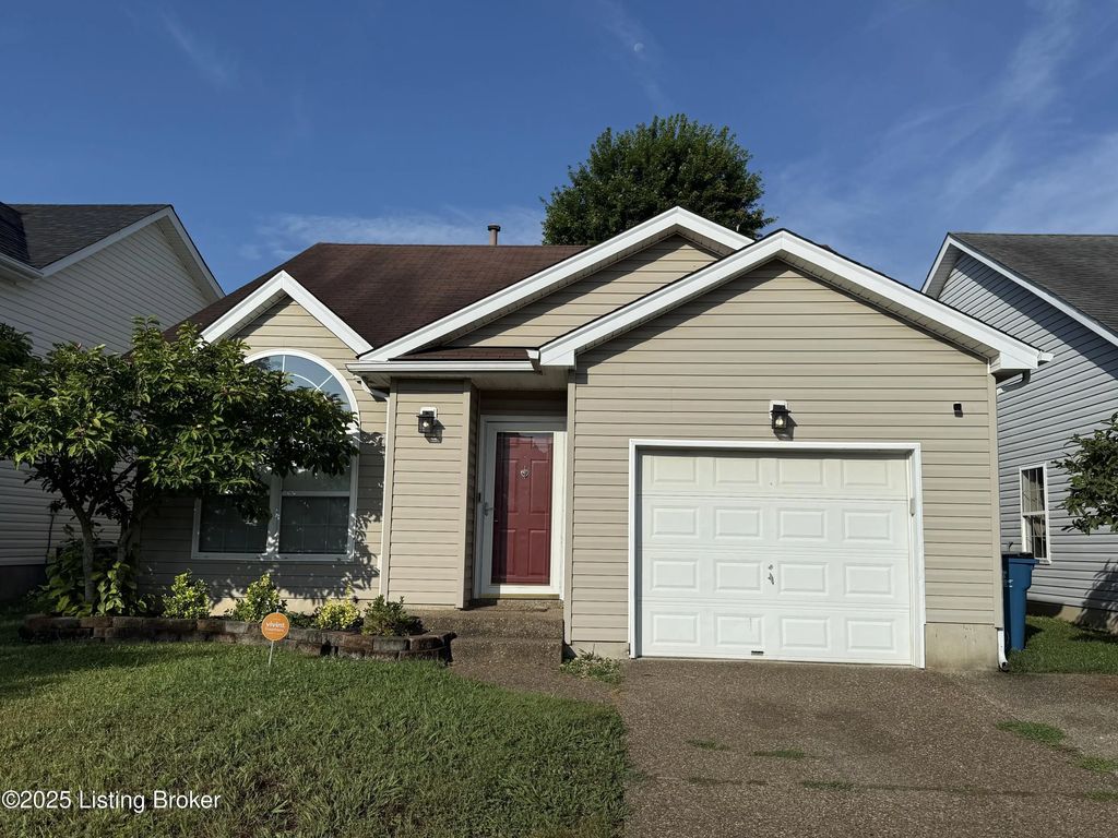 10412 Pinoak View Dr, Louisville