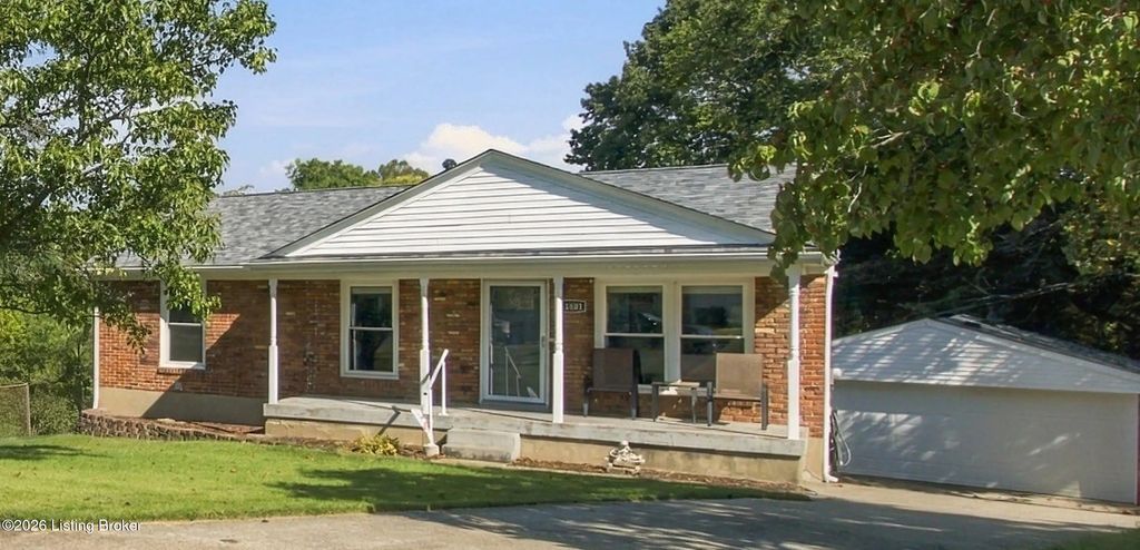 11601 Chasewood Ct, Louisville