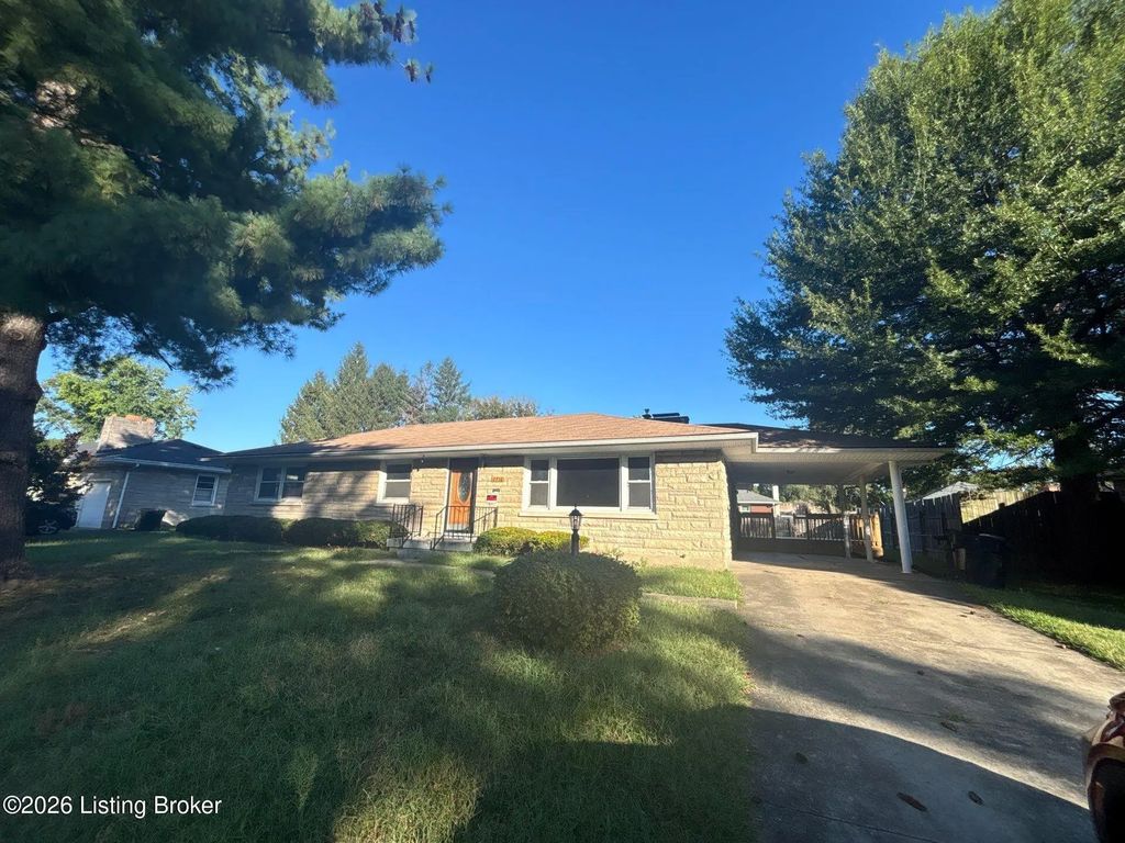2716 Sharon Way, Louisville