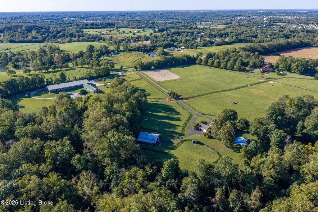 6801 Old Zaring Rd, Crestwood
