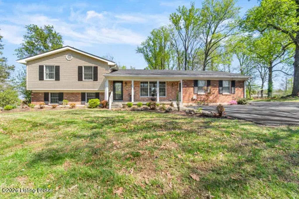 7402 Smyrna Rd, Louisville