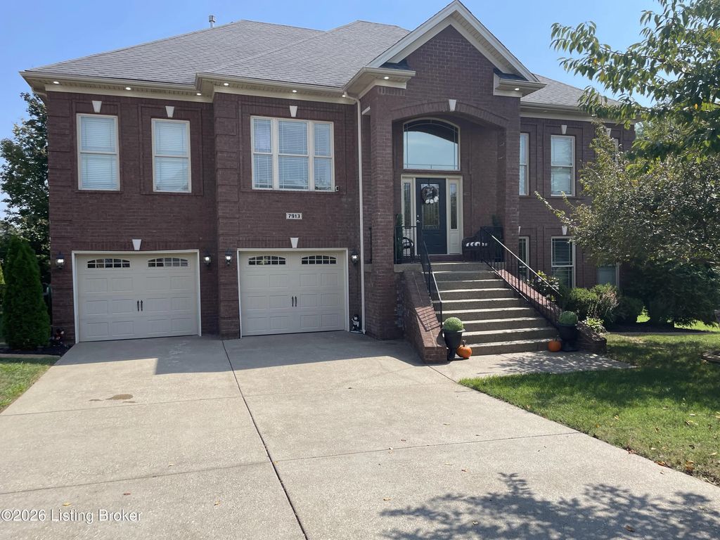 7913 Emma Ct, Louisville