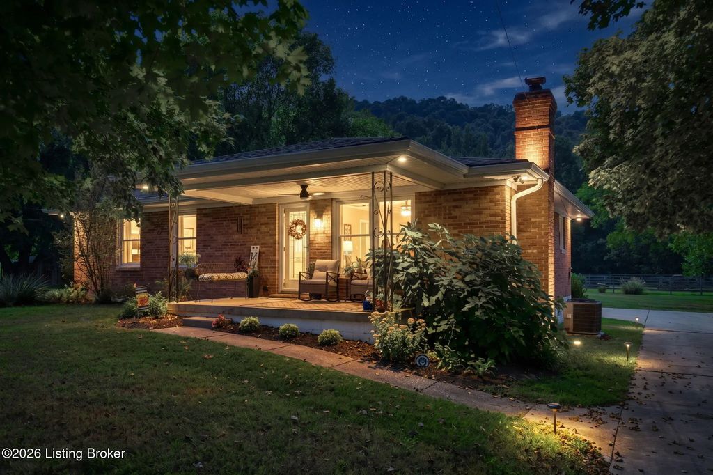 12402 Saw Mill Rd, Louisville