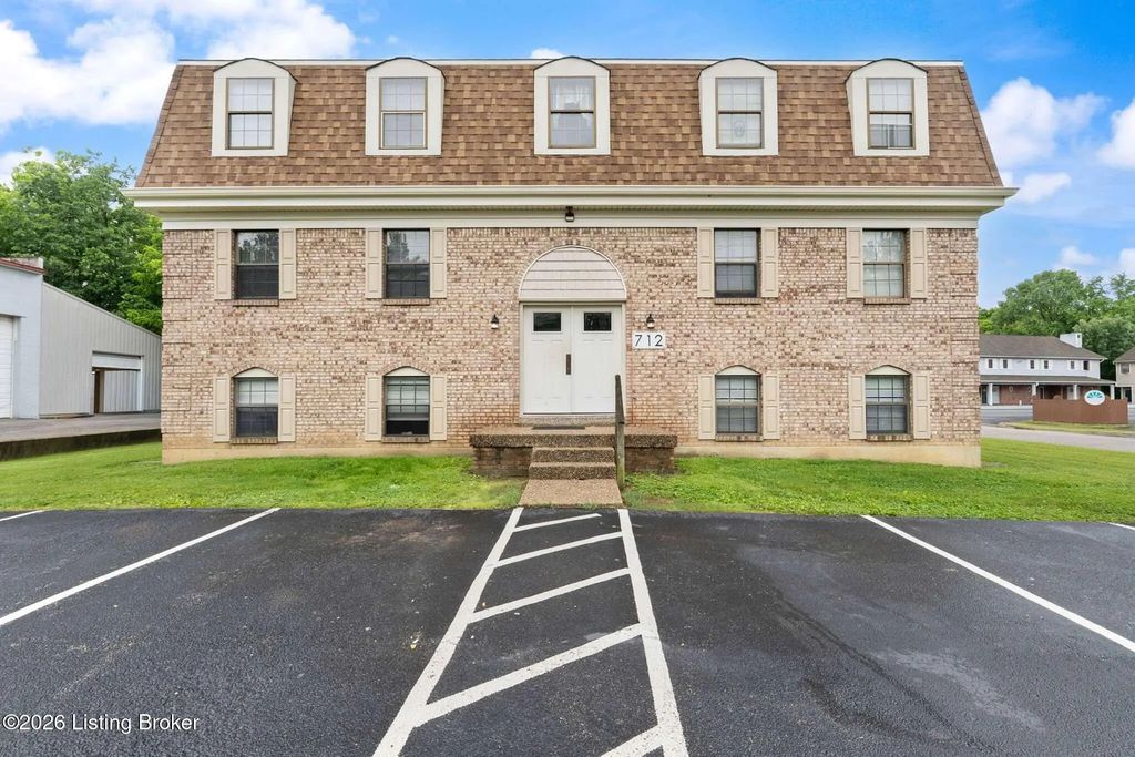 712 Mount Tabor Rd 6, New Albany