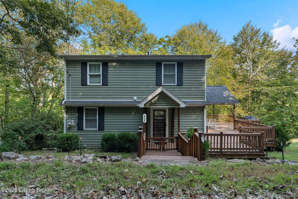 424 N Lakeside Ln, Leitchfield