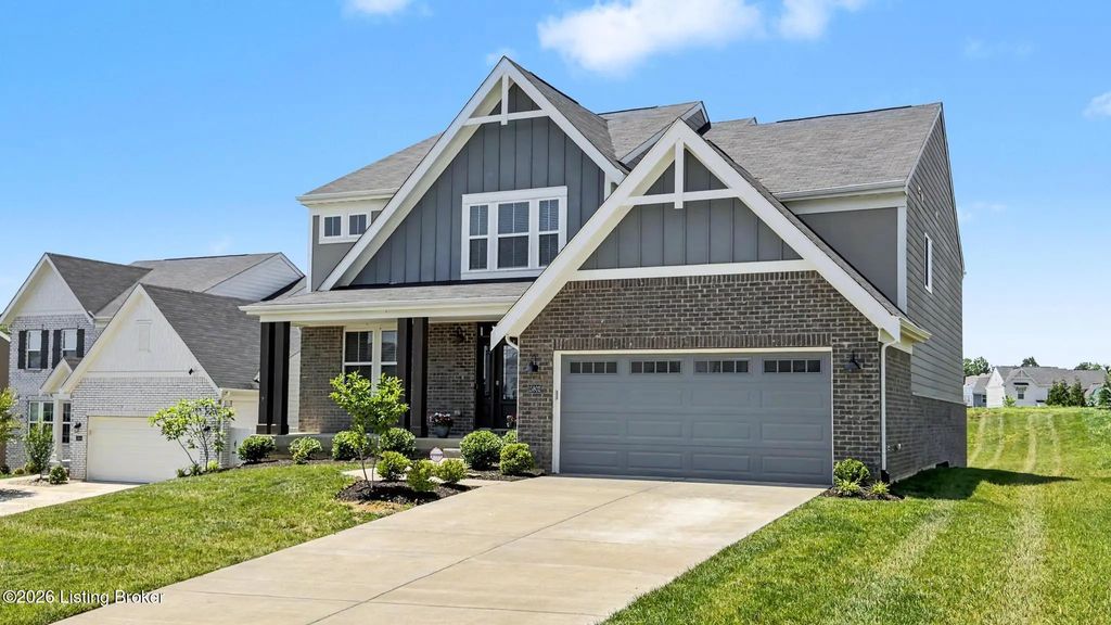 15802 Stonehouse Ct, Louisville