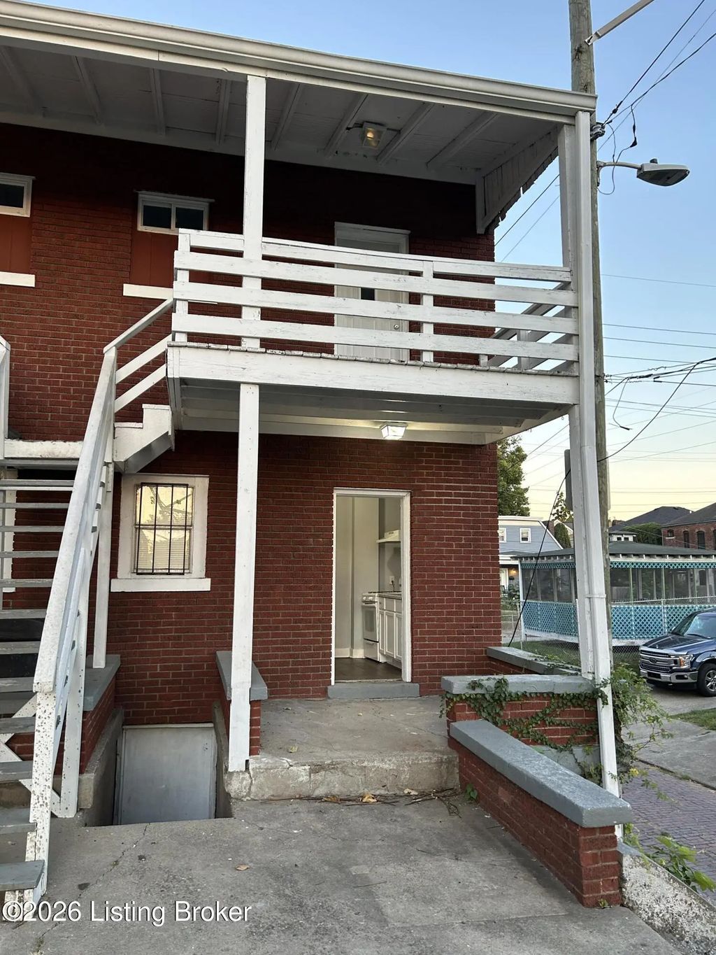956 S Floyd St, Louisville