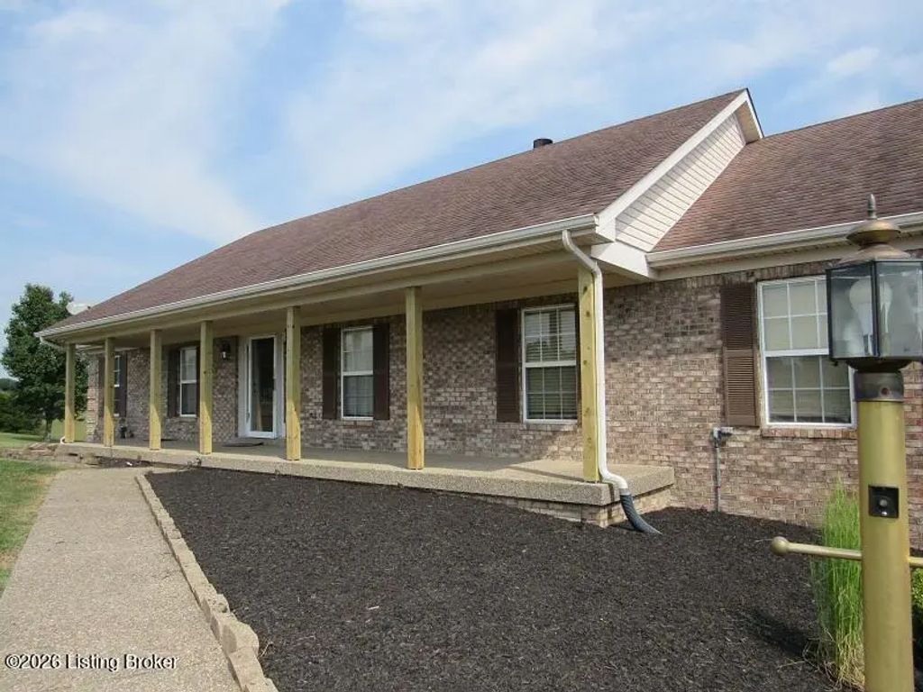 1000 Lakeside Dr, Taylorsville