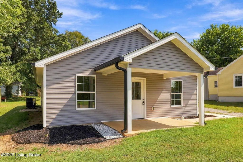 321 S Greensburg St, Hodgenville