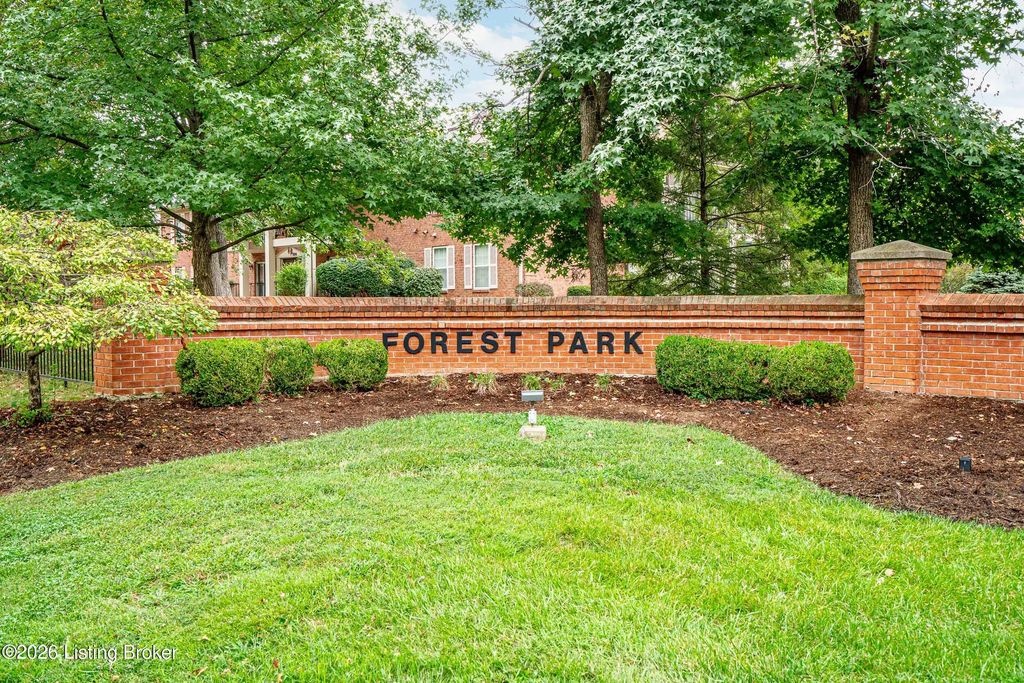 804 Forest Park Rd, Louisville