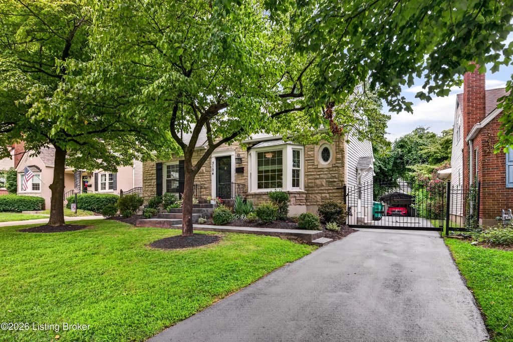 3104 Eagle Pass, Louisville