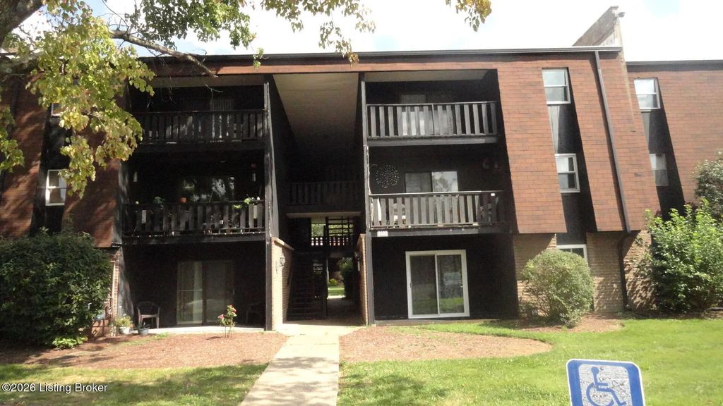 3503 Lodge Ln Apt 307, Louisville