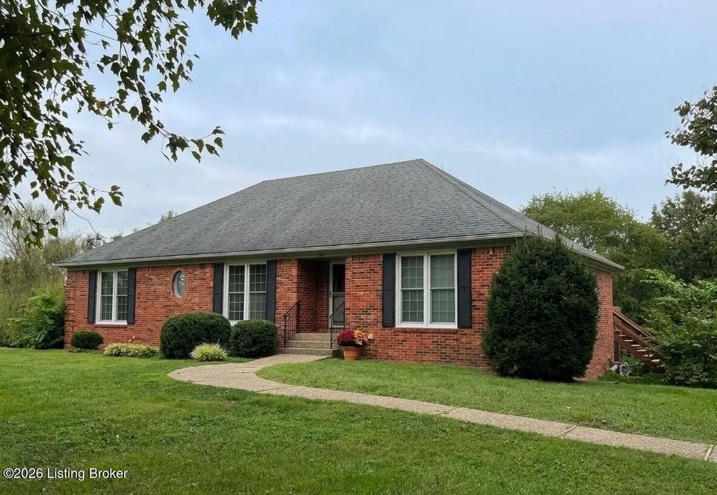 1695 Burks Branch Rd, Shelbyville