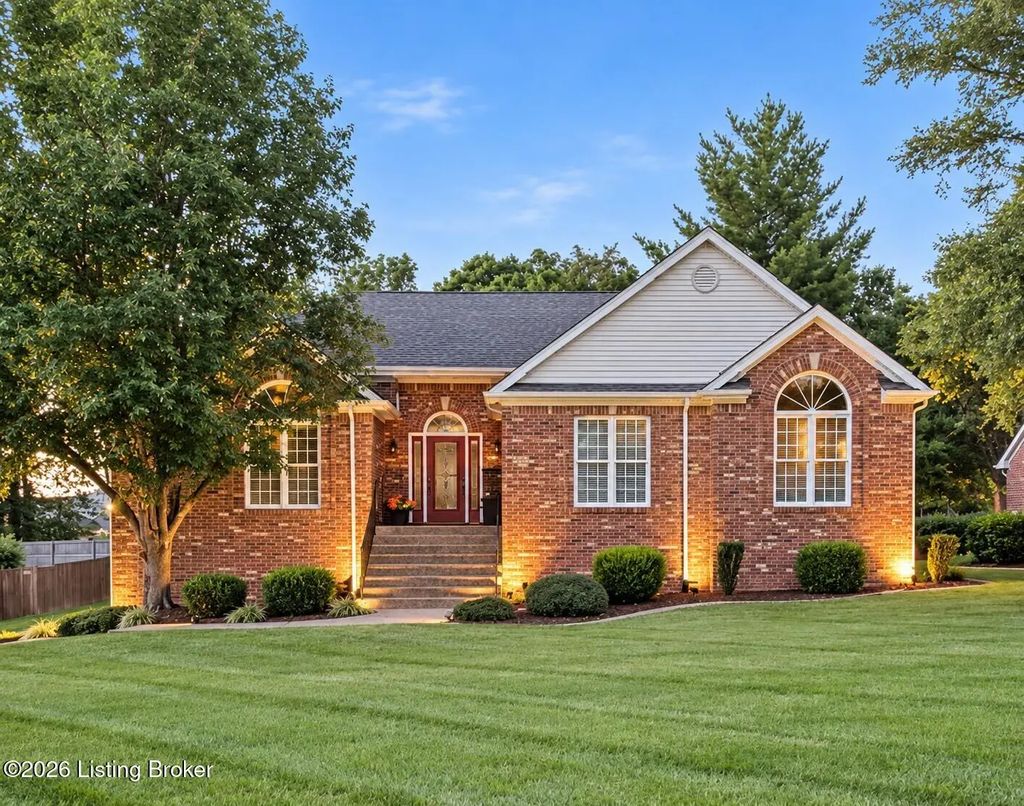 437 Seneca Rd, Shelbyville