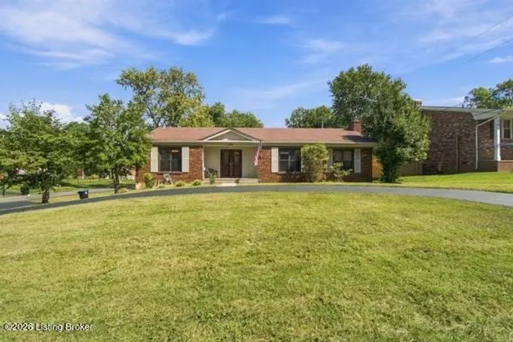 9701 Meadow Vale Dr, Louisville