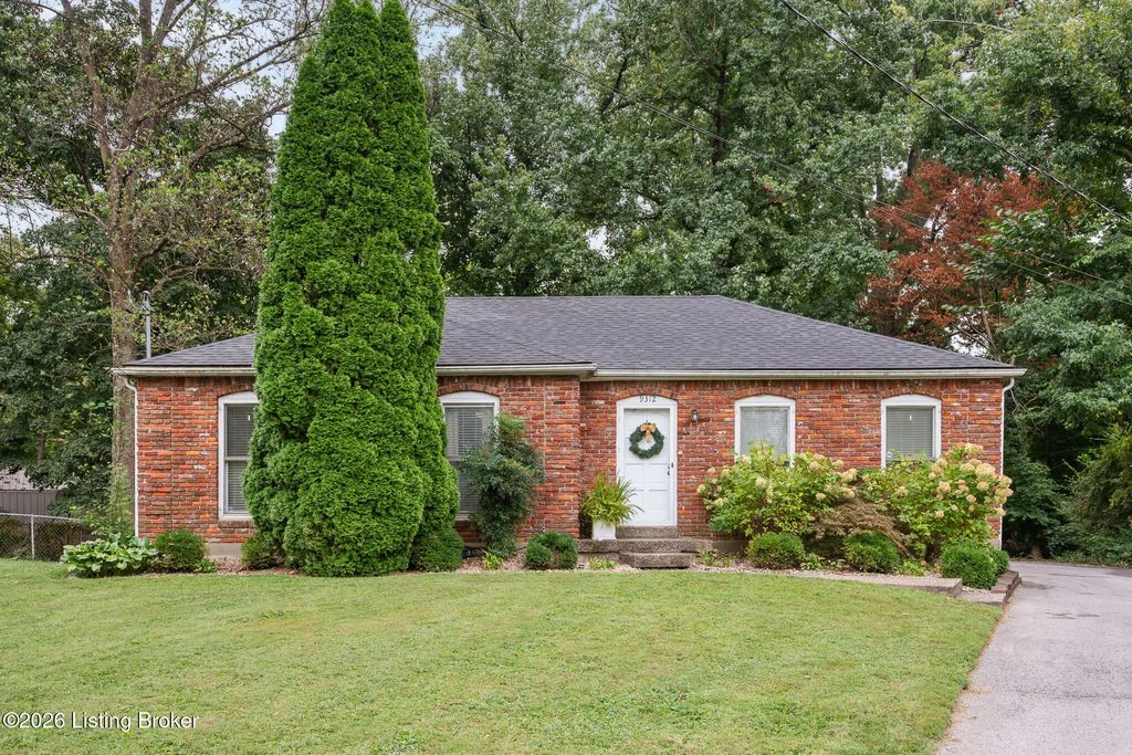 9312 Le Beau Ct, Jeffersontown