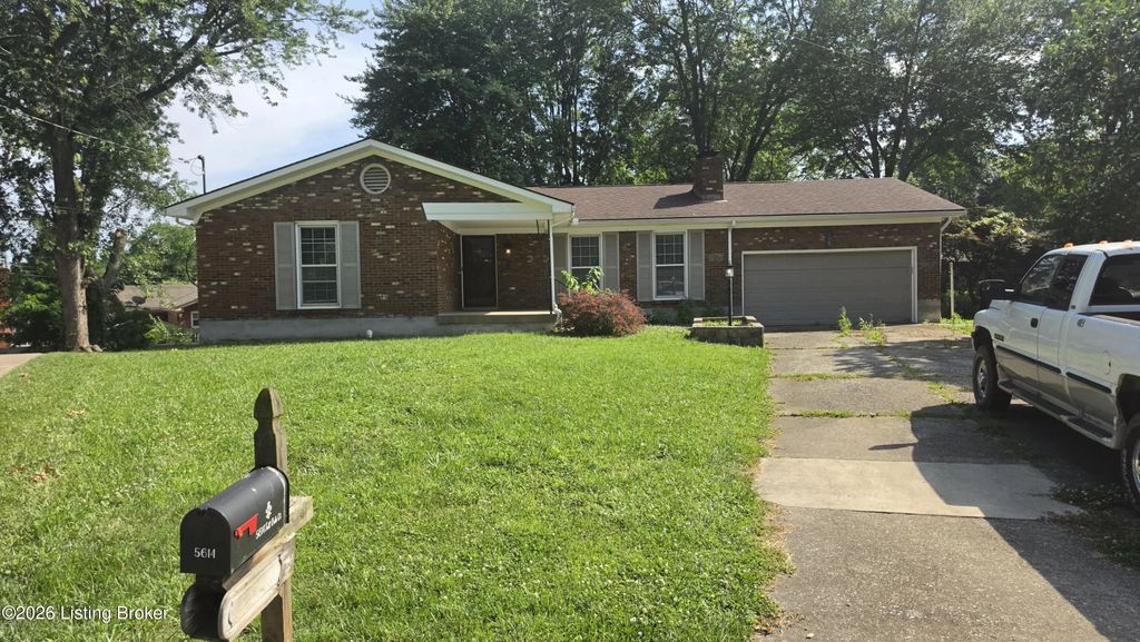 5614 Tall Oaks Ct, Louisville