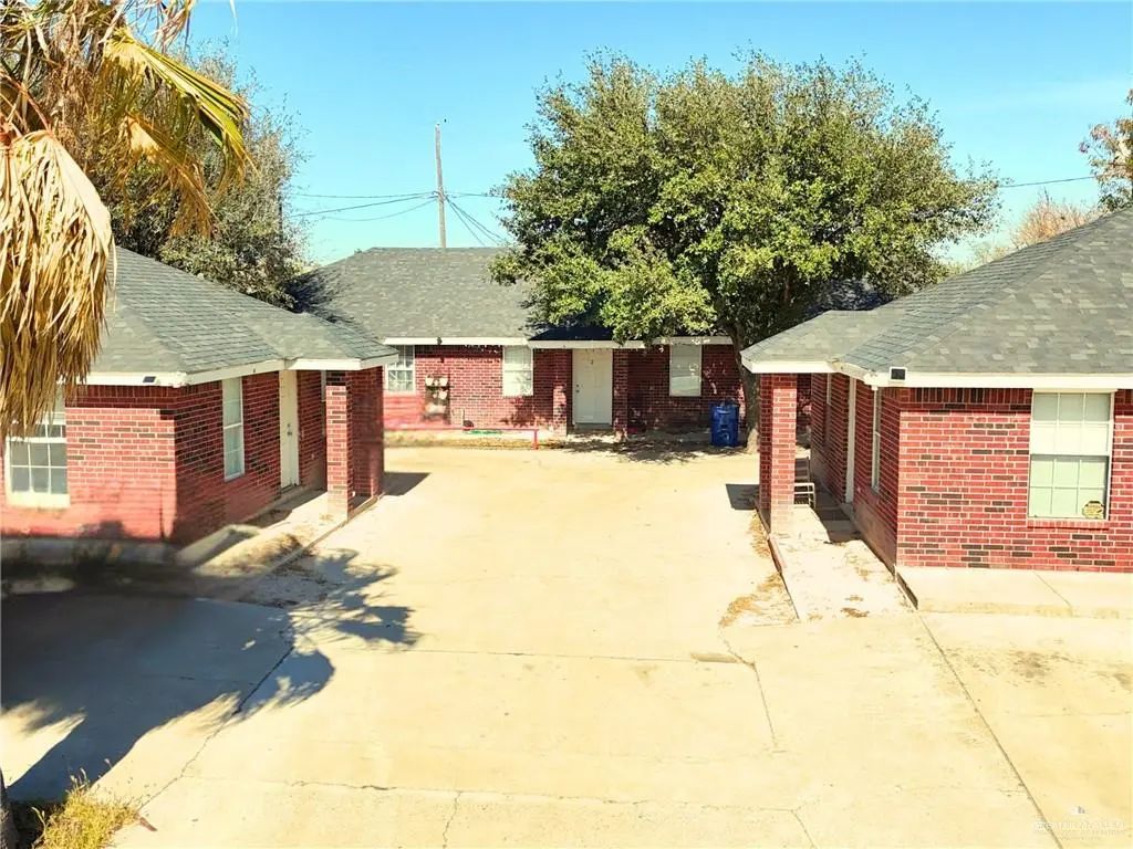 116 W 4th Street, La Joya