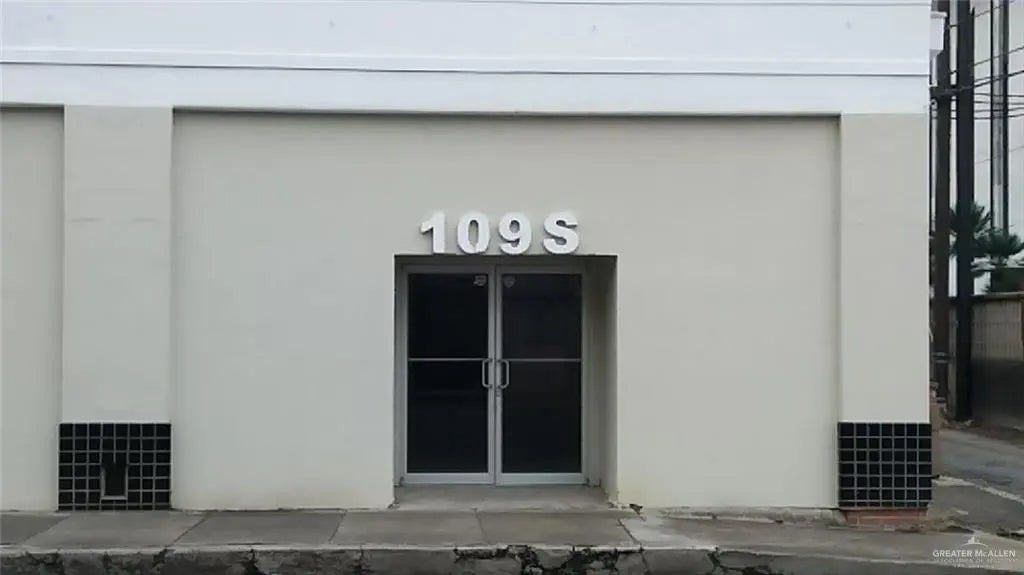 102 E Jackson Street, Harlingen