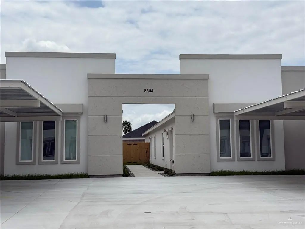 2608 E Harrison Avenue 2, Alton