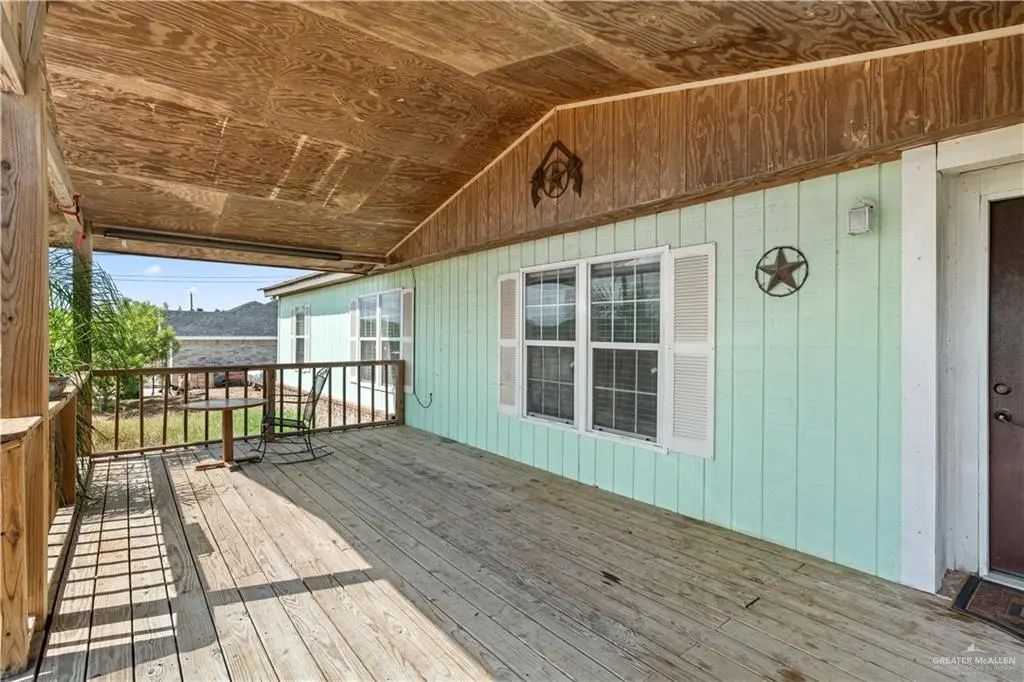 13637 Us Highway 281, San Benito