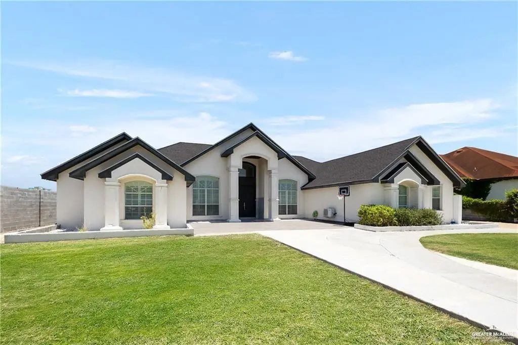 1201 Shalom Drive, Edinburg